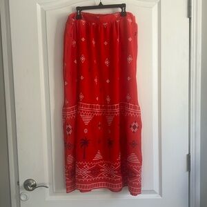 Sofia Vergara Red embroidered Skirt large new